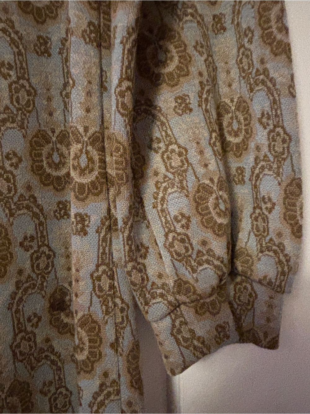 Vintage 1960s Milo Long-Sleeve Paisley Shift Dress in Olive Brown, medium - Picture 3 of 6